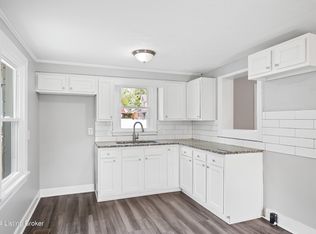 5706 Barrett Ln, Louisville, KY 40272