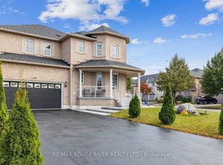 1010 Langford St, Oshawa, ON L1K 2W1