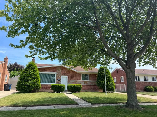 1237 Easley Dr, Westland, MI 48186