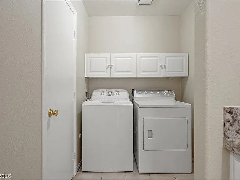 8216 Diamond Star Ct — Photo 16