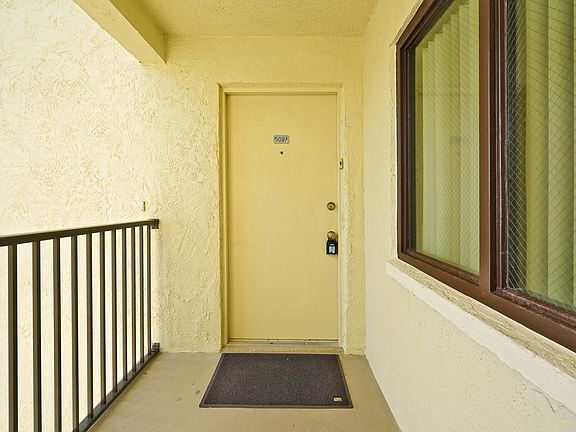 5th image of 509 Taylor Ave #509