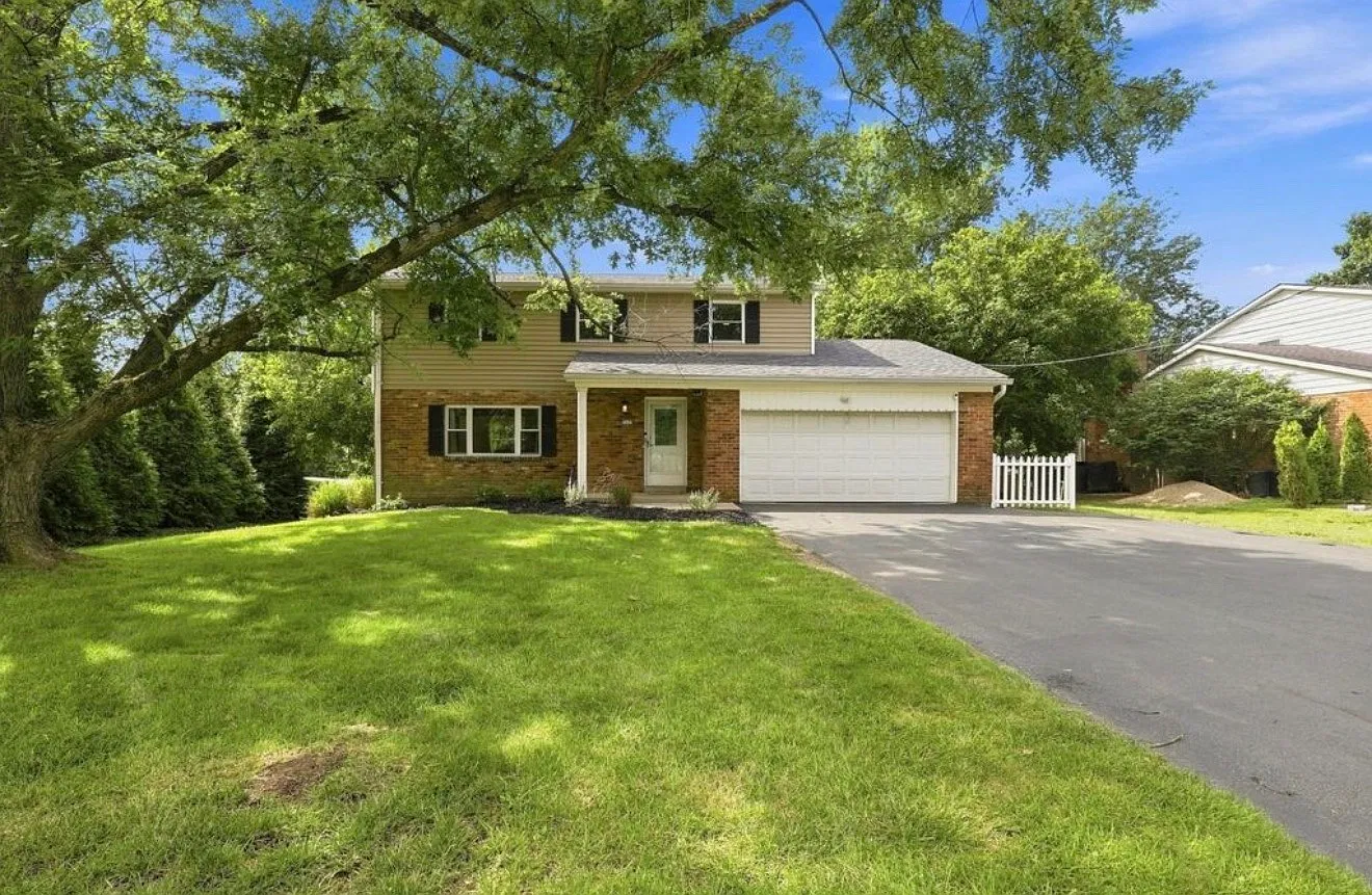 4 bed, 1919 sqft, $3,250 — Photo 1
