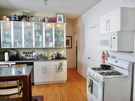 2nd image of 1647 W Beach Ave APT 2F