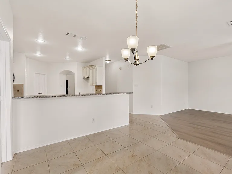 781 Lancashire Ln — Photo 23