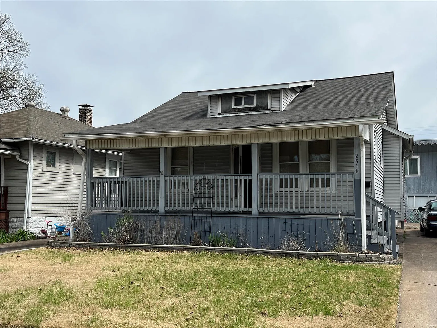 2518 Iowa St photo 1
