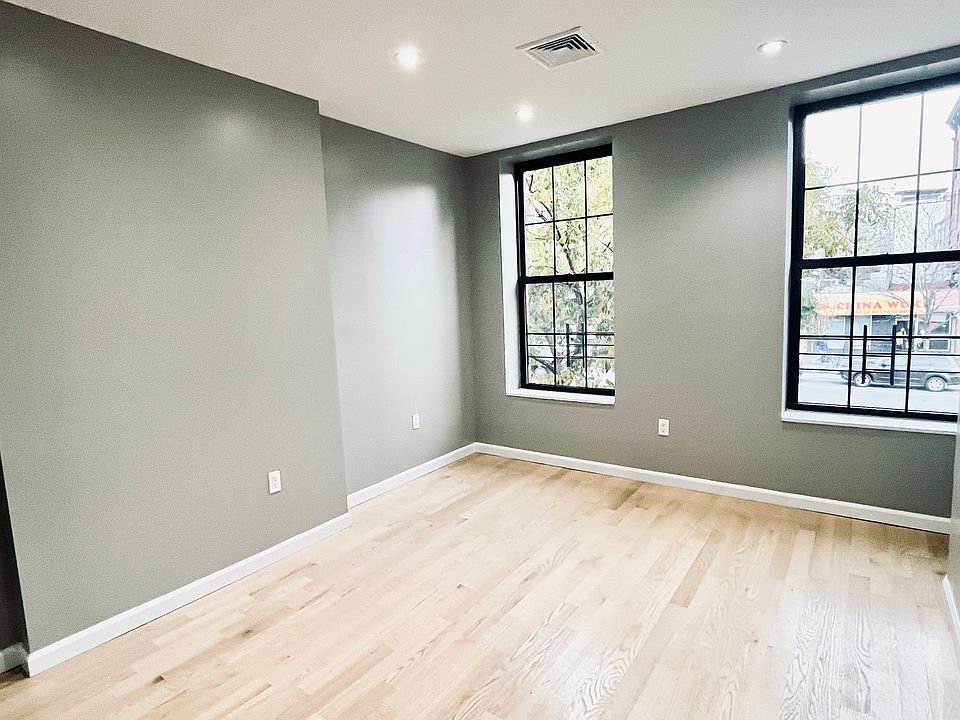 1st image of 64 4th Ave APT 2