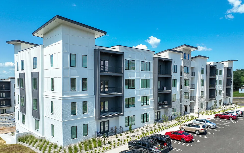 152 Mozart Lane - 3109 756sf 1BR/1BA Overture — Photo 2