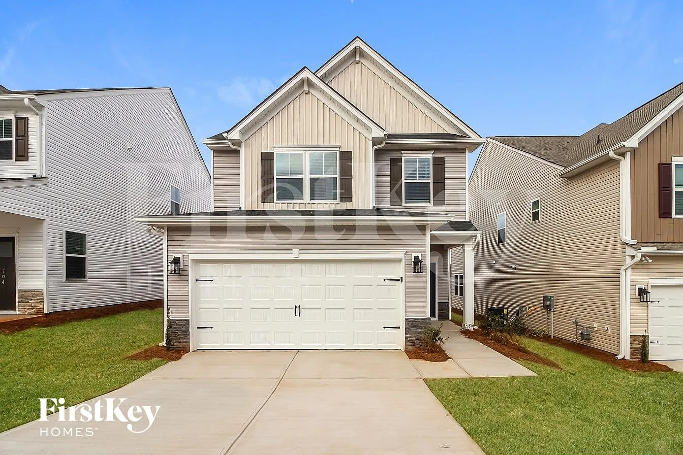 3 bed, 2.0 bath, 1854 sqft, $2,170 — Photo 1