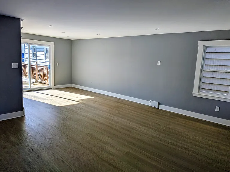27 Lake St — Photo 3