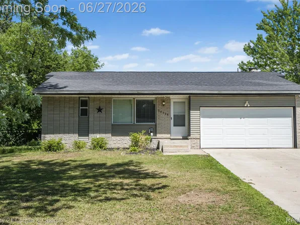 28906 Lorikay St, Farmington Hills, MI 48334