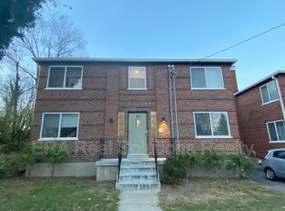 70 E Galbraith Rd APT 2, Cincinnati, OH 45216
