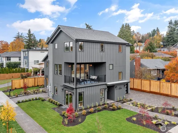 3222 W Bertona Street, Seattle, WA 98199