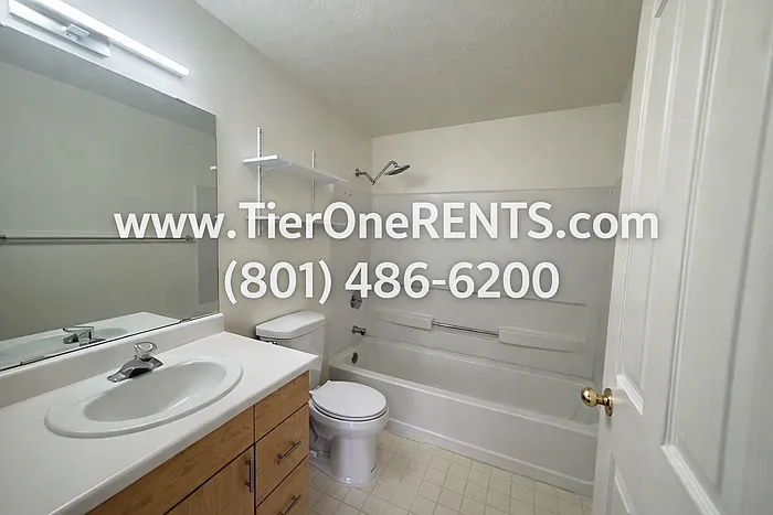 5344-3600 W 8th #8 — Photo 11