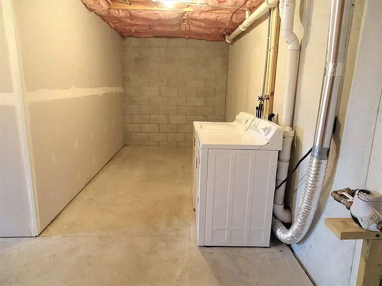 320 Meadow View Dr — Photo 20