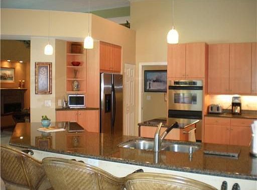 4th image of 8028 S Savannah Cir