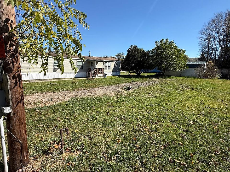 2nd image of 110 Mill St