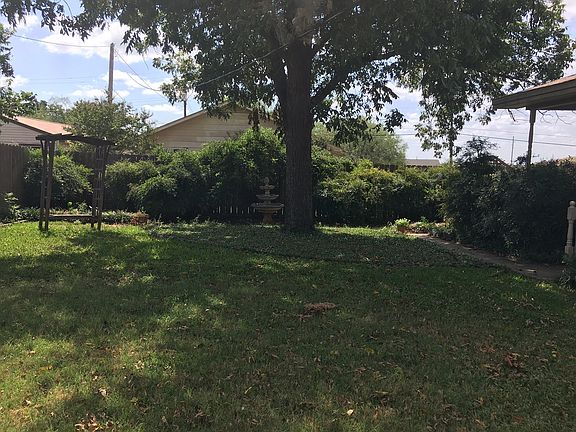 4th image of 523 W Texas Ave