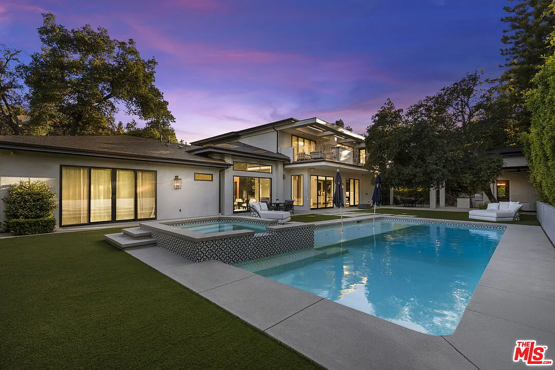 6 bed, 6.5 bath, 5400 sqft, $24,000 — Photo 1