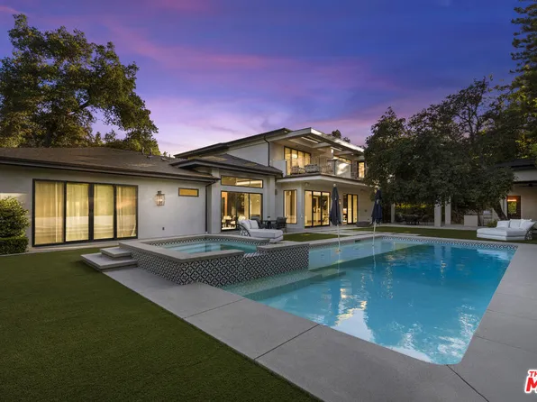 17401 Rancho St, Encino, CA 91316