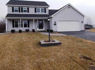 27 Timothys Way, Mechanicville, NY 12118