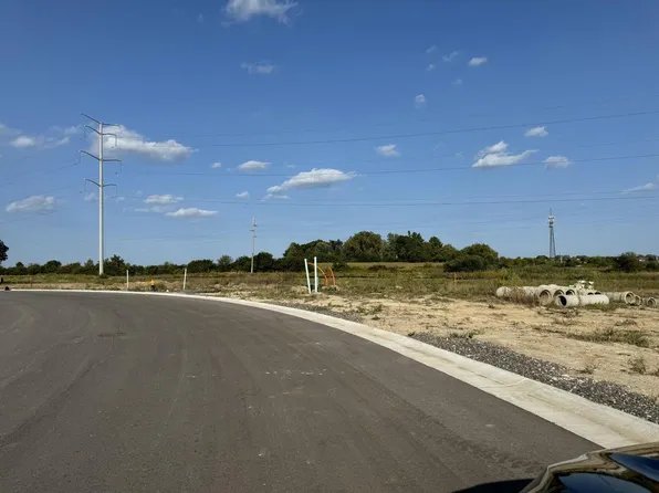 7900 SPRING  TRAIL COURT, Mount Pleasant, WI 53406