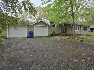 3800 W Hallett Rd, Hillsdale, MI 49242