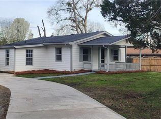 1786 Lake Lucerne Rd SW, Lilburn, GA 30047