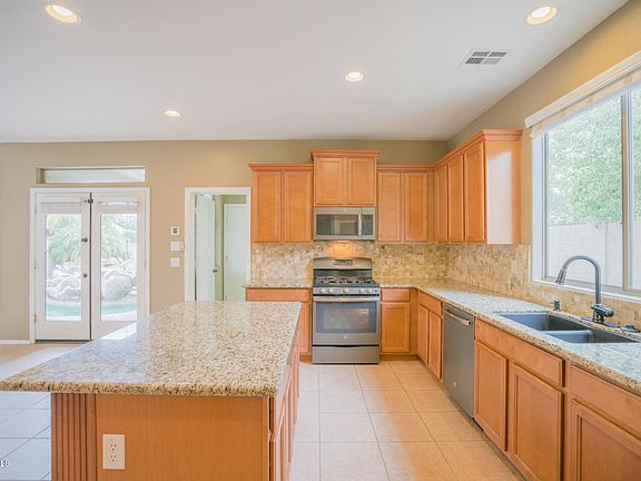 4th image of 21099 W Court St