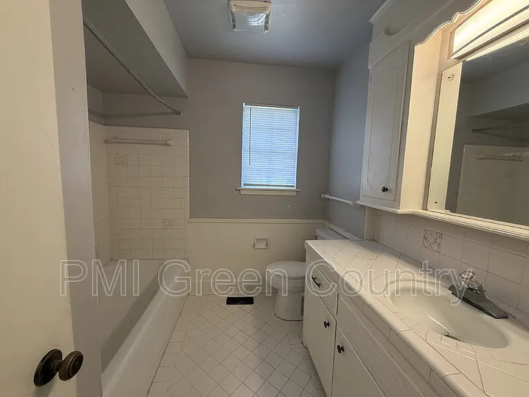 8174 E 31st Pl — Photo 13