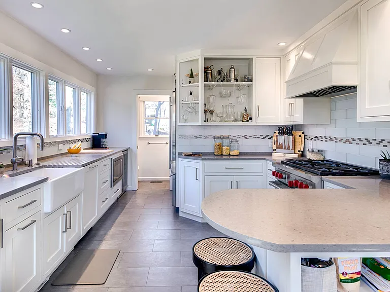 51 Alewive Brook Rd — Photo 15