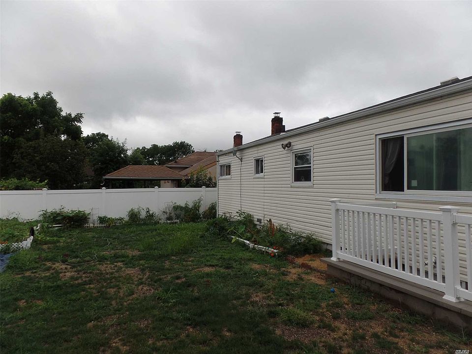 2nd image of 51 W Pennywood Ave