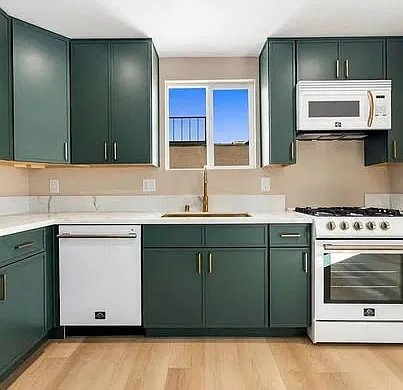 2 bed, $3,500 — Photo 1