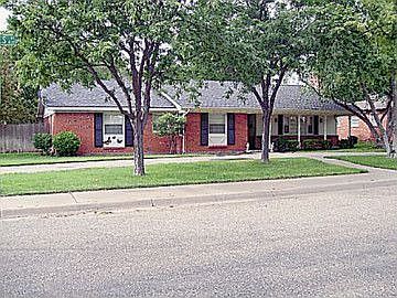 2nd image of 4301 Charles St