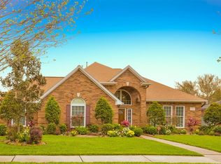 308 Oak Creek Dr, League City, TX 77573