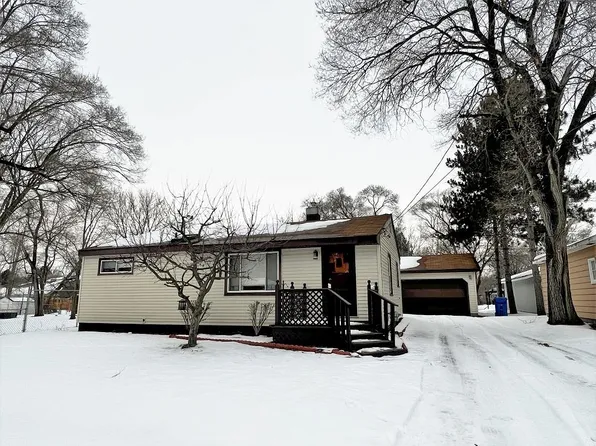 3411 Cobb St, Midland, MI 48642