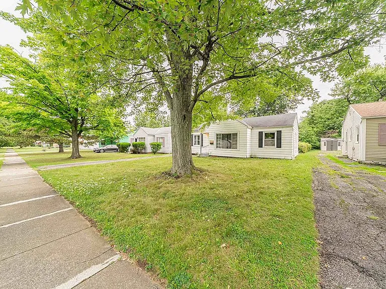 2533 Greenvale Rd — Photo 37