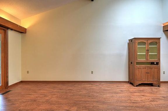 4th image of 130 Willowbrook Ct #0