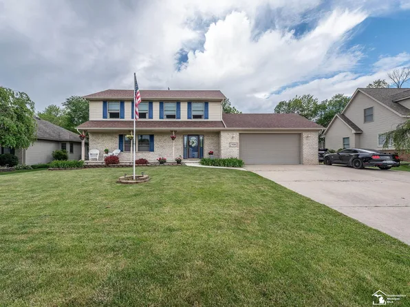 14389 Canterbury Ln, Monroe, MI 48161