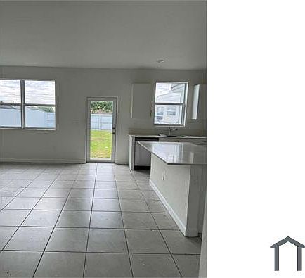 4th image of 21167 SW 127th Ct