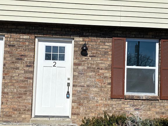 2nd image of 722 Due West Ave N APT 2
