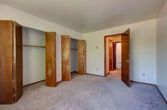 2024 Goss St #4 — Photo 7