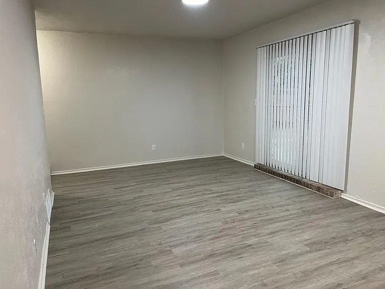 5014 Inverness Ave — Photo 8