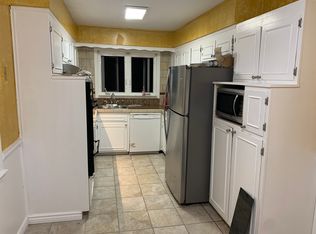 11 Regina Pl FLOOR 3, Yonkers, NY 10703