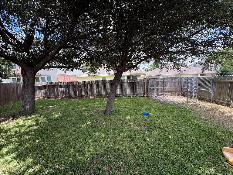 2204 Bakers Way — Photo 23