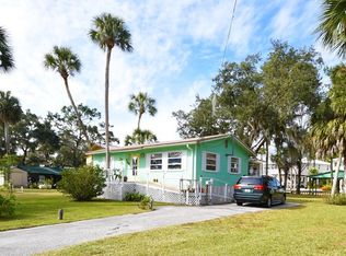 90 SE 252nd St, Old Town, FL 32680