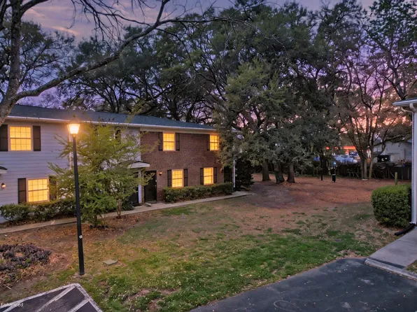 21 Rivers Point Row APT 9G, Charleston, SC 29412