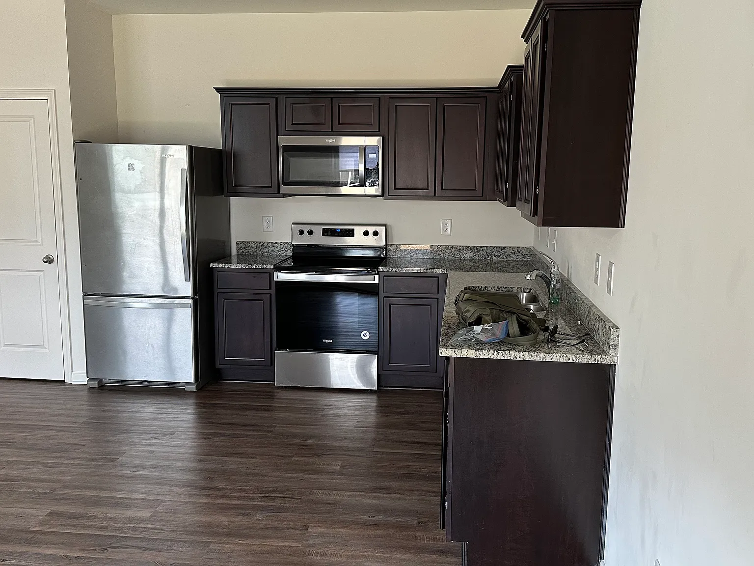 3 bed, 2.5 bath, 2000 sqft, $2,000 — Photo 4