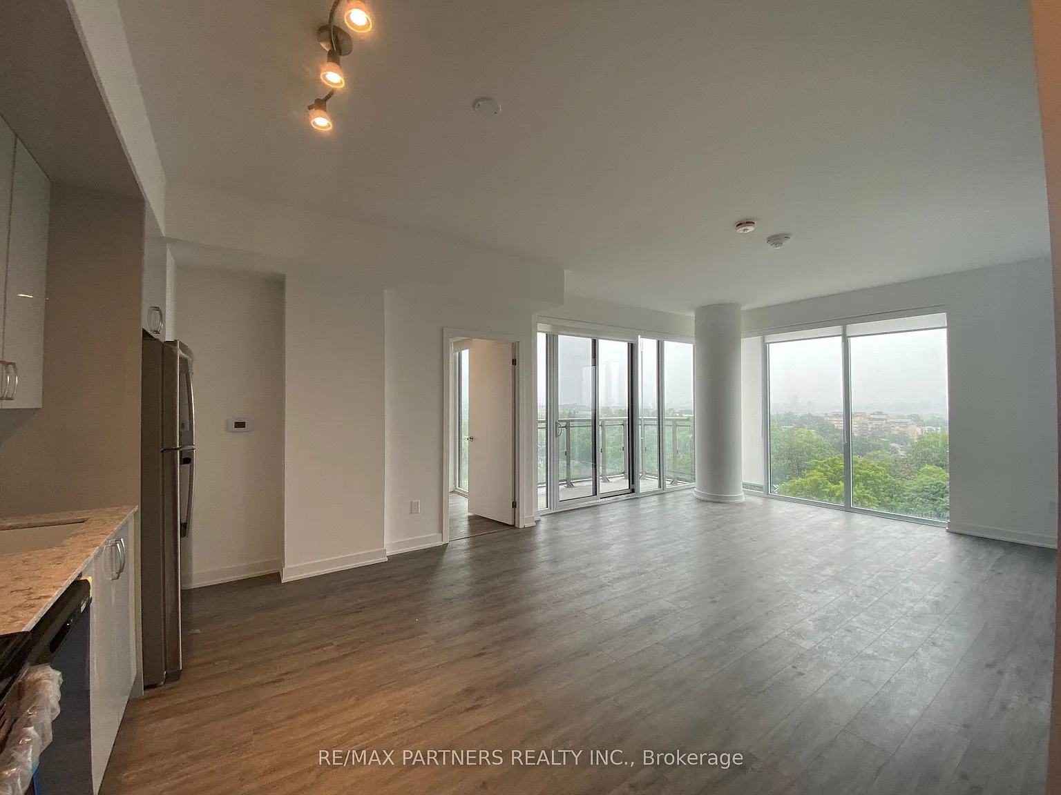 2 bed, $3,500 — Photo 2
