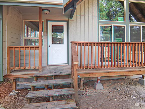 4th image of 280 N Napilikai Drive