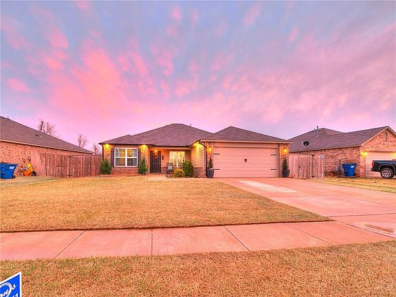 2nd image of 1808 W Antler Way